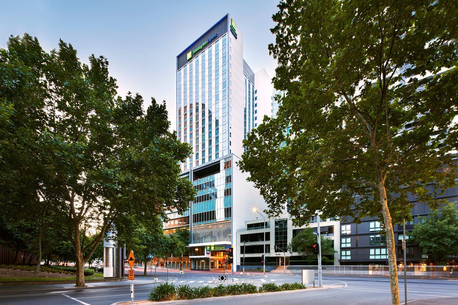 Holiday Inn Express Melbourne Southbank, An Ihg Hotel Exterior photo